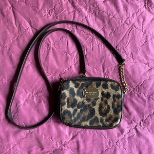 Michael kors small cross body